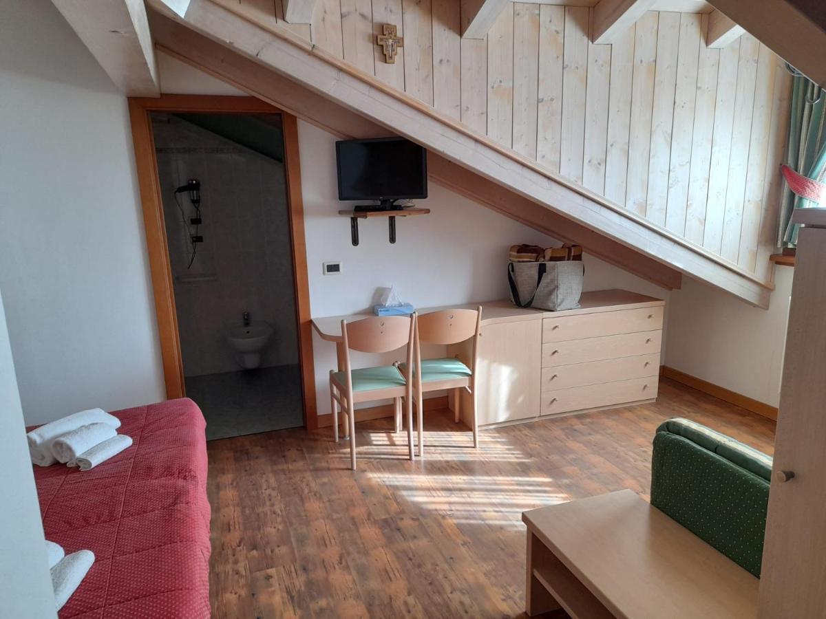 Hotel Garni B&B Maffei Pinzolo Esterno foto