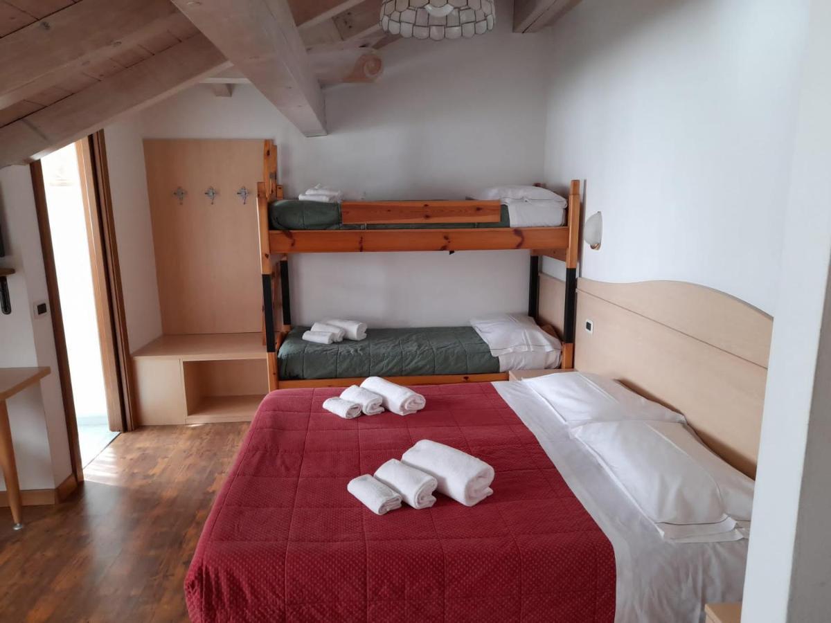 Hotel Garni B&B Maffei Pinzolo Esterno foto