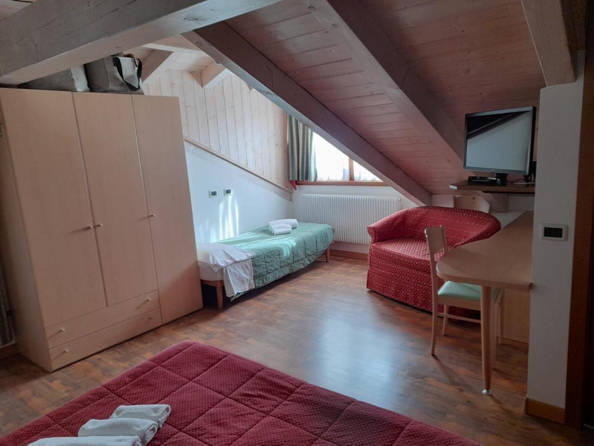 Hotel Garni B&B Maffei Pinzolo Esterno foto