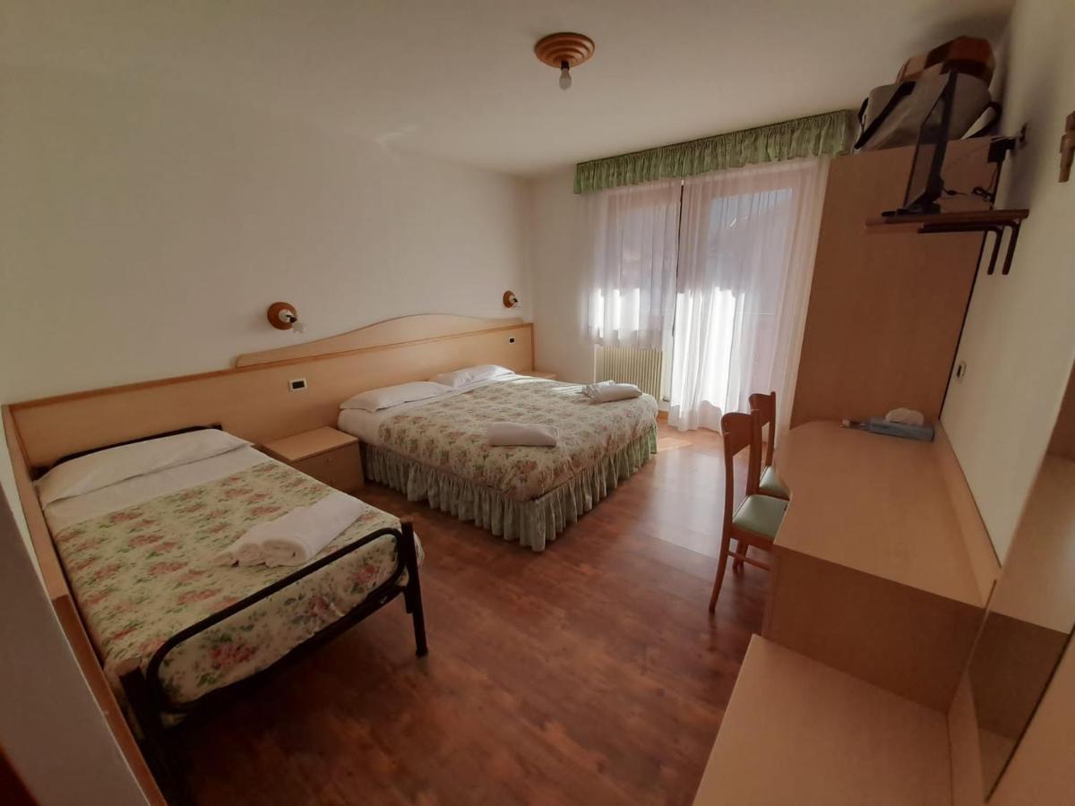 Hotel Garni B&B Maffei Pinzolo Esterno foto