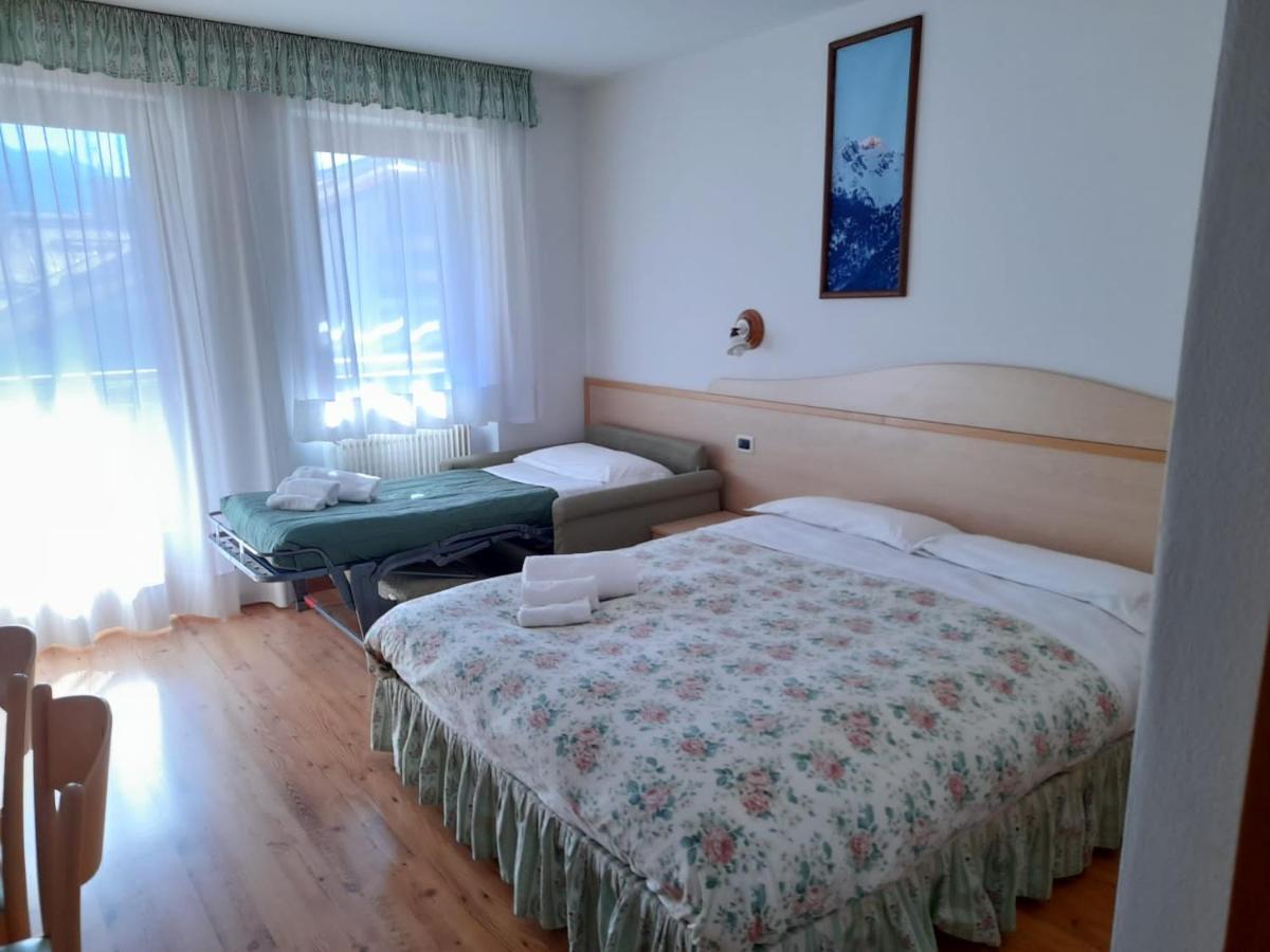 Hotel Garni B&B Maffei Pinzolo Esterno foto